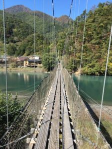 雨畑の吊り橋