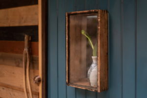 離れ２「こばこ」箱メガネの出窓